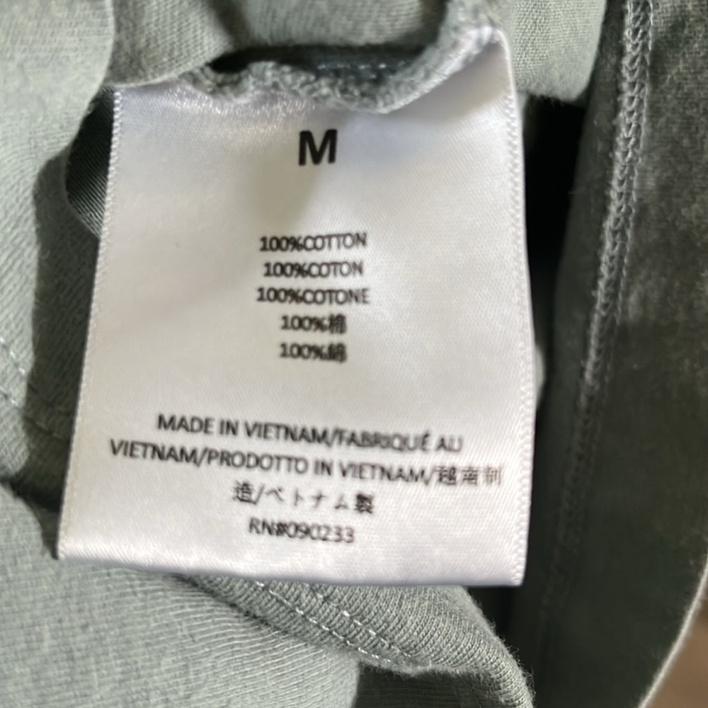 Essential TShirt Green-Gray Medium - Picture 4 of 4